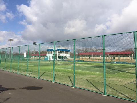 緑ヶ丘公園庭球場